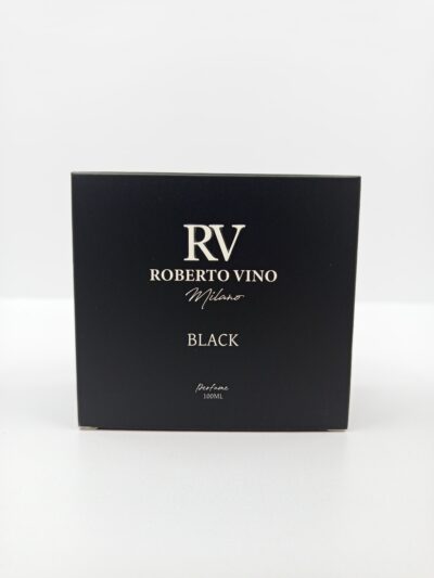 בושם 100ML לגבר מבית ROBERTO VINO בניחוח יוקרתי של אוד, מושק ופרחים ארומטיים.