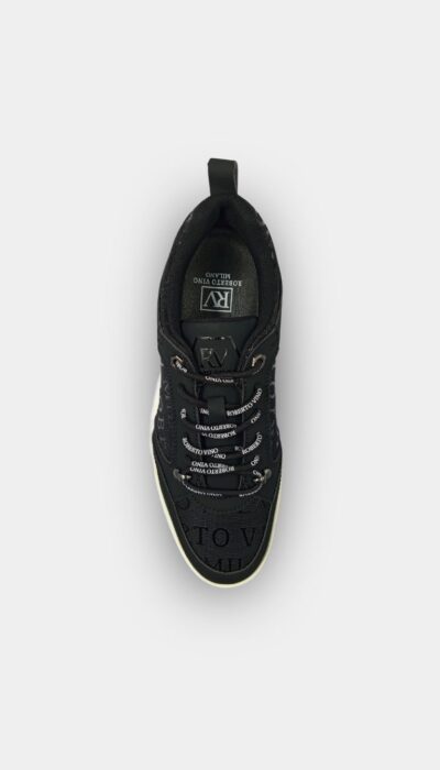 נעלי סניקרס שחורות עם לוגו מוטבע וסוליית גומי ROBERTO VINO.