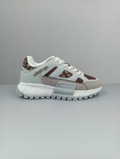 נעלי סניקרס לגבר של ROBERTO VINO בגווני אפור וחום עם סוליית גומי עבה ולוגו RV.