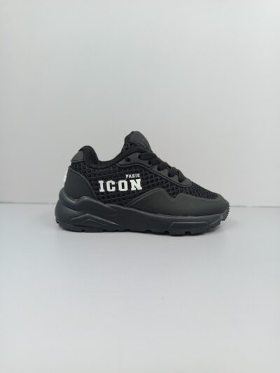 נעלי ספורט לילד של ICON PARIS שחורות עם לוגו ICON בלבן וסוליית גומי.